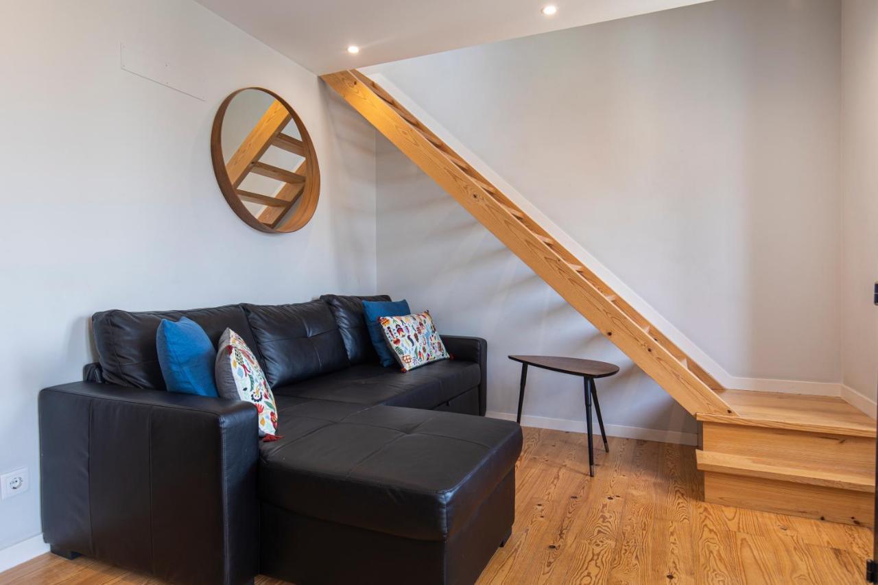 Graceful 2Bdr Duplex Apartment By Lovelystay リスボン エクステリア 写真