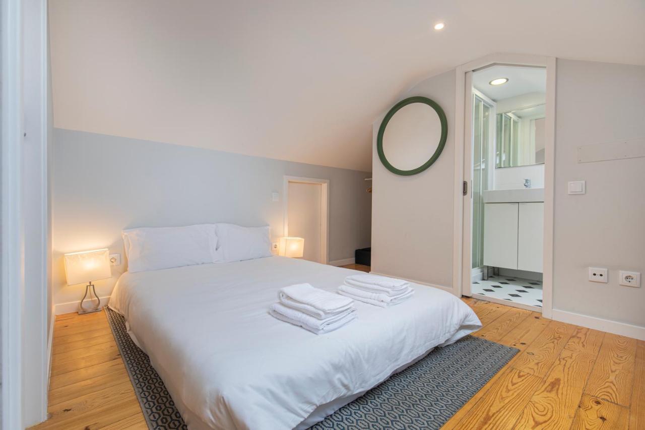 Graceful 2Bdr Duplex Apartment By Lovelystay リスボン エクステリア 写真