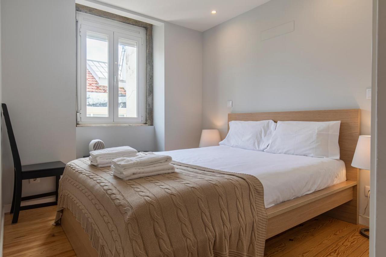Graceful 2Bdr Duplex Apartment By Lovelystay リスボン エクステリア 写真