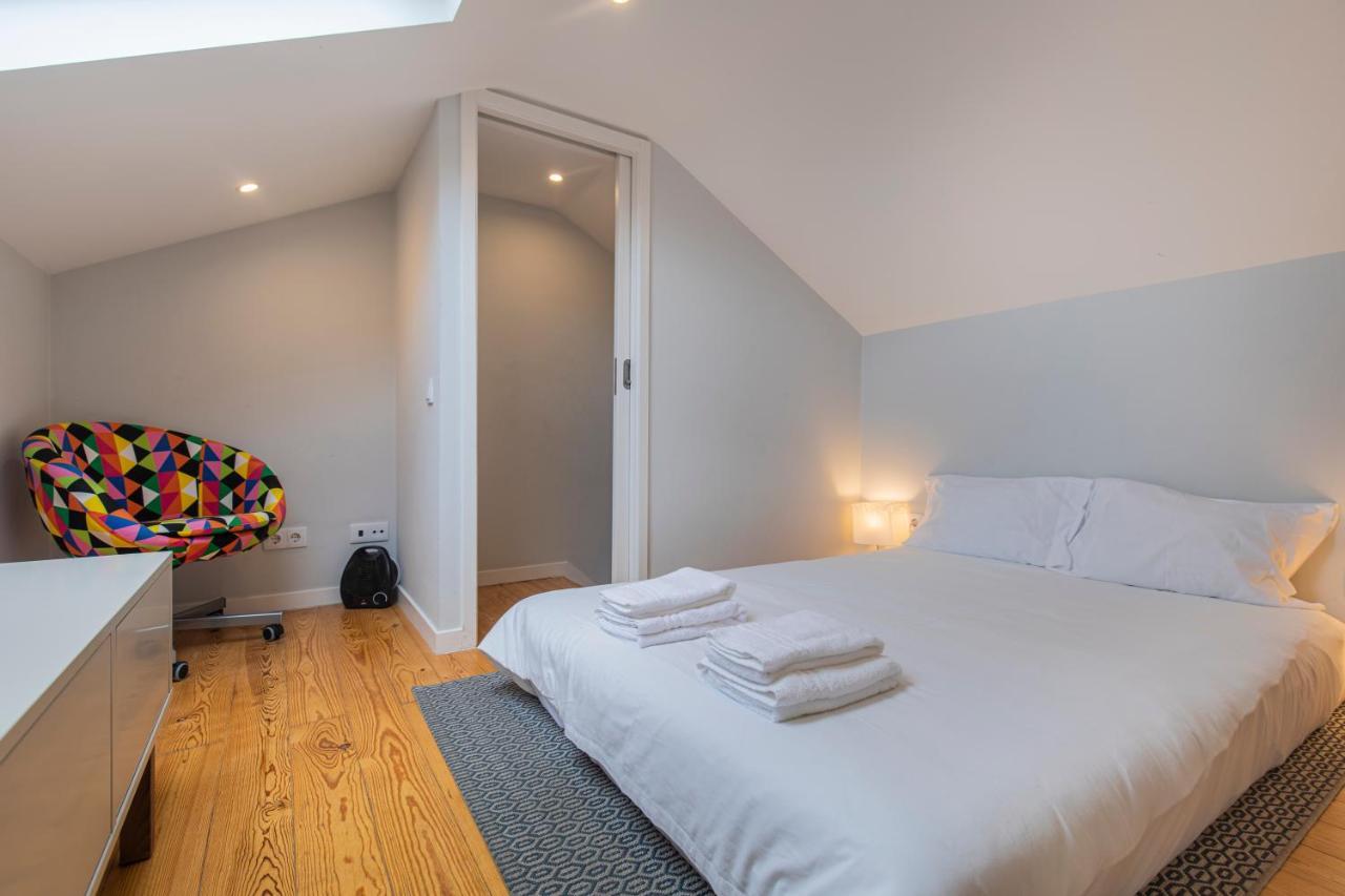 Graceful 2Bdr Duplex Apartment By Lovelystay リスボン エクステリア 写真
