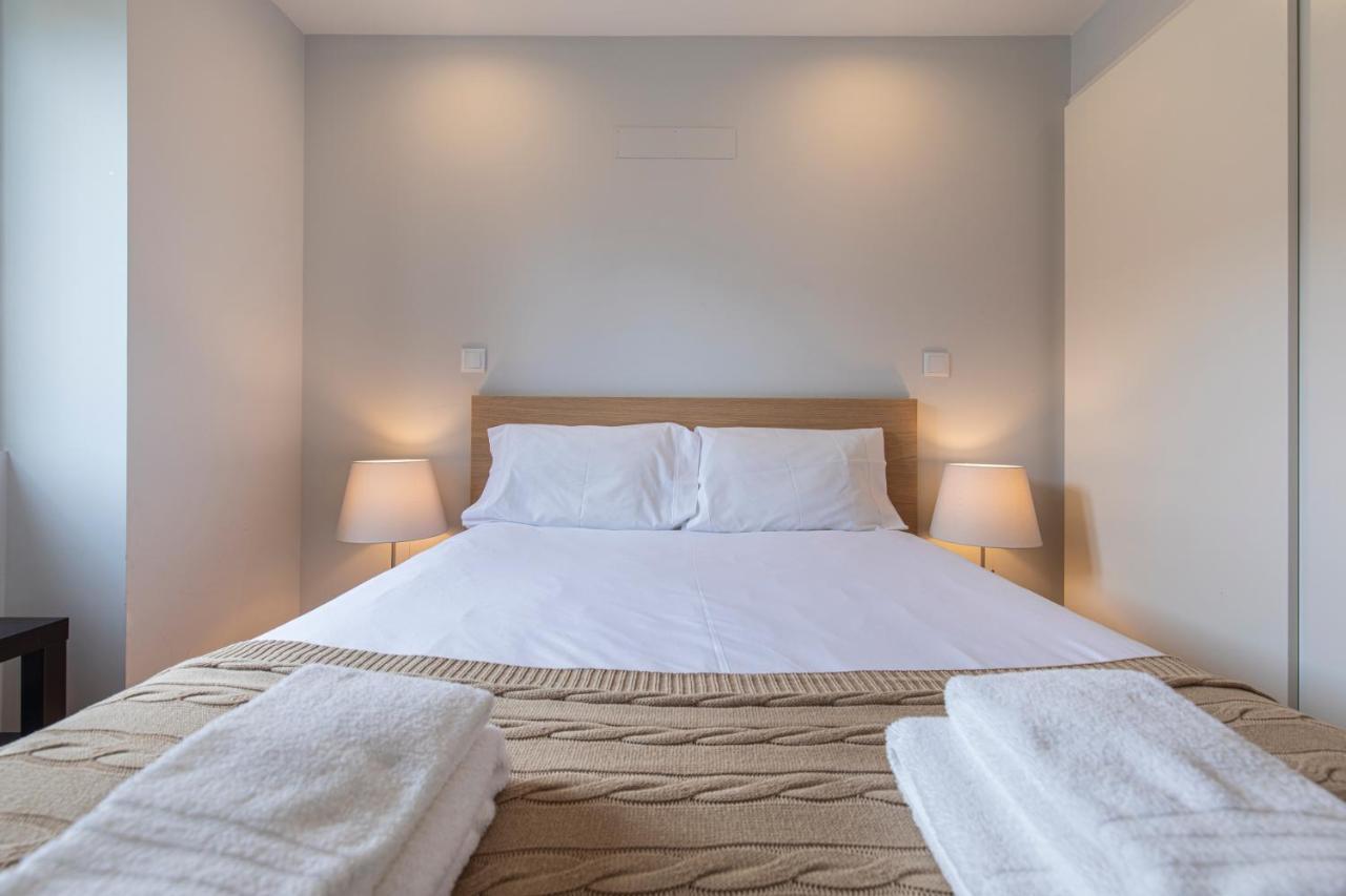 Graceful 2Bdr Duplex Apartment By Lovelystay リスボン エクステリア 写真