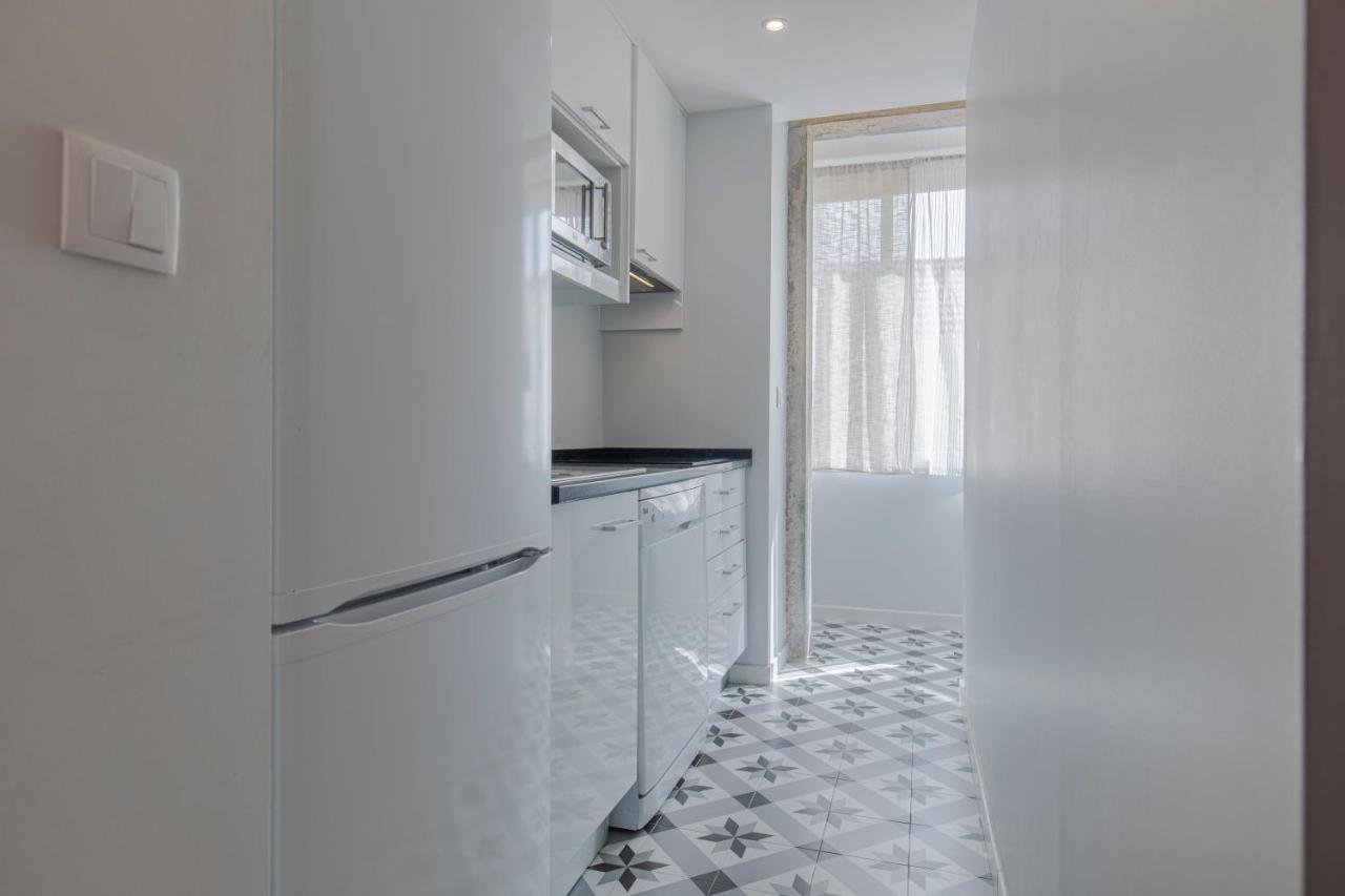 Graceful 2Bdr Duplex Apartment By Lovelystay リスボン エクステリア 写真
